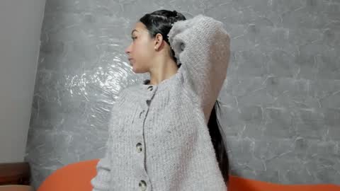 vanessaadol online show from January 2025 01:13:01 PM