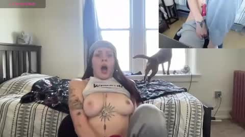 Snapshot of vanessaandadam chatting on September 2025 08:46:01 PM vanessaandadam online show from September 2025 08:46:01 PM