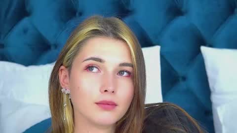 Snapshot of vanessacelesti chatting on May 2026 06:53:01 PM Vanessa online show from May 2026 06:53:01 PM