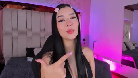 Snapshot of vanessaduval chatting on November 2025 04:01:02 AM vanessaduval online show from November 2025 04:01:02 AM