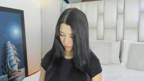 Snapshot of vanessaduval chatting on November 2025 04:10:02 AM vanessaduval online show from November 2025 04:10:02 AM