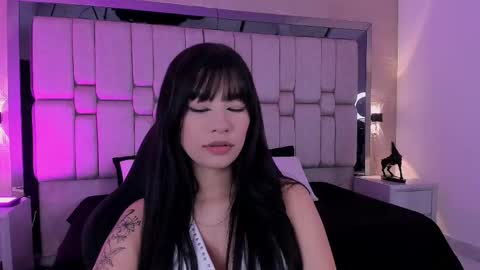 vanessaduval online show from March 2026 08:59:01 PM