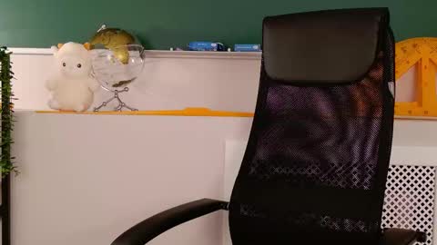 Vanessa online show from October 2025 03:25:01 PM