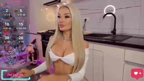 Vanessa online show from November 2025 03:34:01 PM