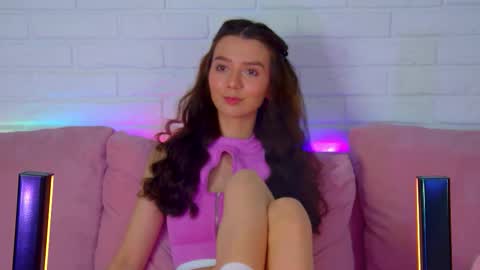 Snapshot of vanessavienne chatting on March 2026 04:56:01 PM VanessaVienne online show from March 2026 04:56:01 PM