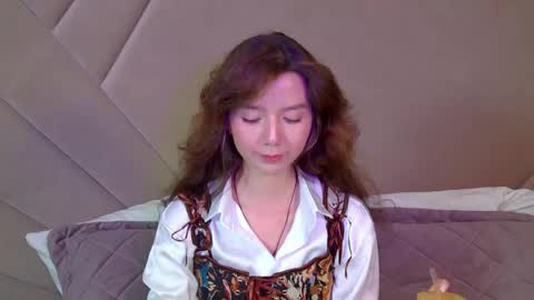 Snapshot of vanessavienne chatting on April 2026 04:32:02 PM VanessaVienne online show from April 2026 04:32:02 PM