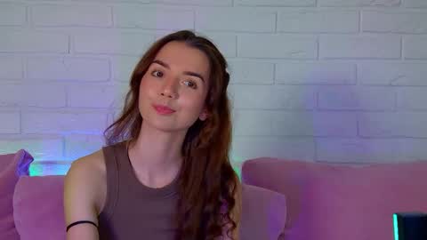 Snapshot of vanessavienne chatting on April 2026 05:26:02 PM VanessaVienne online show from April 2026 05:26:02 PM