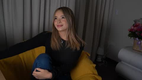 Snapshot of vanesse_ chatting on March 2026 03:09:02 AM Irina online show from March 2026 03:09:02 AM