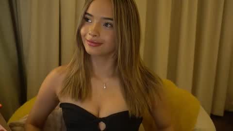 Snapshot of vanesse_ chatting on March 2026 06:51:01 AM Irina online show from March 2026 06:51:01 AM