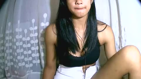 Snapshot of vanih27 chatting on November 2025 08:29:01 PM vanih27 online show from November 2025 08:29:01 PM