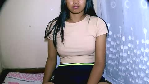 vanih27 online show from April 2026 09:26:02 PM