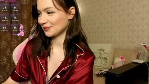 Snapshot of vanilinsky chatting on May 2026 09:20:02 PM Mila online show from May 2026 09:20:02 PM