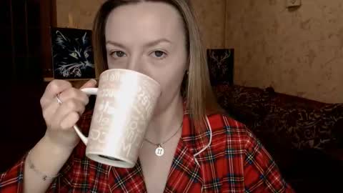 VanillaMuffin online show from March 2025 06:43:01 AM