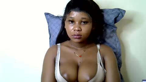 Snapshot of vanillavenus chatting on September 2025 01:37:02 PM vanillavenus online show from September 2025 01:37:02 PM