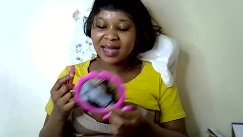 Snapshot of vanillavenus chatting on October 2025 03:23:02 AM vanillavenus online show from October 2025 03:23:02 AM