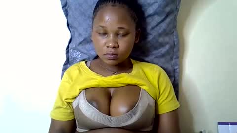 Snapshot of vanillavenus chatting on October 2025 03:28:01 AM vanillavenus online show from October 2025 03:28:01 AM