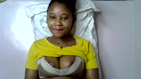 Snapshot of vanillavenus chatting on October 2025 11:09:02 PM vanillavenus online show from October 2025 11:09:02 PM