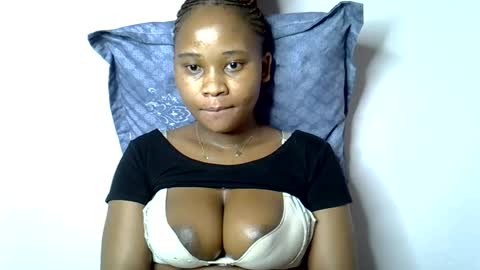 Snapshot of vanillavenus chatting on November 2025 04:04:01 AM vanillavenus online show from November 2025 04:04:01 AM