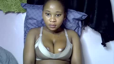 Snapshot of vanillavenus chatting on November 2025 11:32:01 PM vanillavenus online show from November 2025 11:32:01 PM