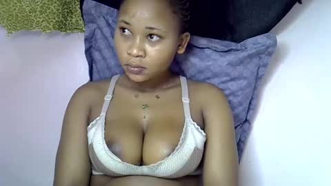 Snapshot of vanillavenus chatting on November 2025 04:55:01 AM vanillavenus online show from November 2025 04:55:01 AM