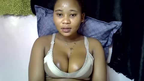 Snapshot of vanillavenus chatting on November 2025 11:26:01 PM vanillavenus online show from November 2025 11:26:01 PM