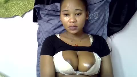 Snapshot of vanillavenus chatting on November 2025 08:15:01 AM vanillavenus online show from November 2025 08:15:01 AM