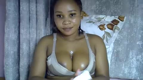 Snapshot of vanillavenus chatting on April 2026 11:55:02 PM vanillavenus online show from April 2026 11:55:02 PM