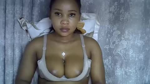 Snapshot of vanillavenus chatting on April 2026 11:52:02 PM vanillavenus online show from April 2026 11:52:02 PM