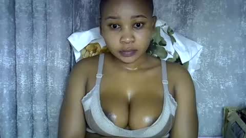 vanillavenus online show from August 2026 12:01:02 AM