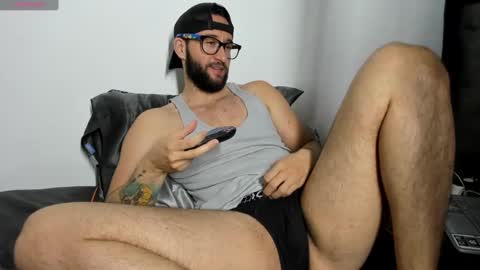 Van online show from March 2025 01:15:01 AM