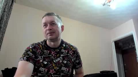 Snapshot of vano_822 chatting on September 2025 08:03:02 AM vano_822 online show from September 2025 08:03:02 AM