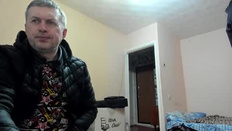 Snapshot of vano_822 chatting on October 2025 10:18:02 PM vano_822 online show from October 2025 10:18:02 PM