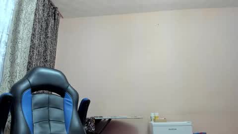 Snapshot of vano_822 chatting on December 2025 03:28:02 PM vano_822 online show from December 2025 03:28:02 PM