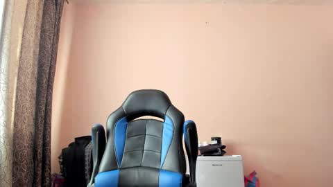 Snapshot of vano_822 chatting on February 2026 10:22:02 AM vano_822 online show from February 2026 10:22:02 AM