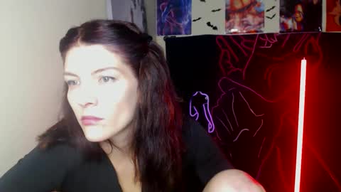 Vanessa online show from November 2025 05:34:02 PM