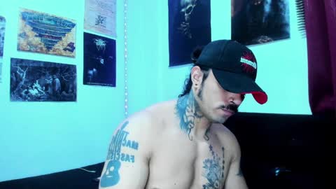 Snapshot of vanvelckan_ chatting on April 2026 04:10:02 AM vanvelckan_ online show from April 2026 04:10:02 AM