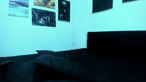 Snapshot of vanvelckan_ chatting on April 2026 03:01:01 AM vanvelckan_ online show from April 2026 03:01:01 AM