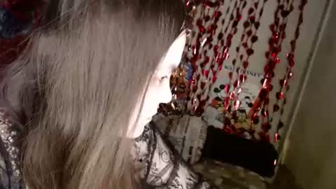 Snapshot of var_kiss chatting on March 2026 03:05:01 PM Var Kiss online show from March 2026 03:05:01 PM