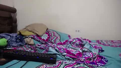 Snapshot of varmico chatting on April 2026 01:14:02 AM Harold online show from April 2026 01:14:02 AM