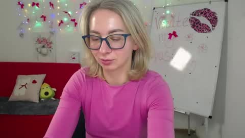 Snapshot of vasilisasii chatting on May 2026 11:27:01 AM Vasilisa online show from May 2026 11:27:01 AM