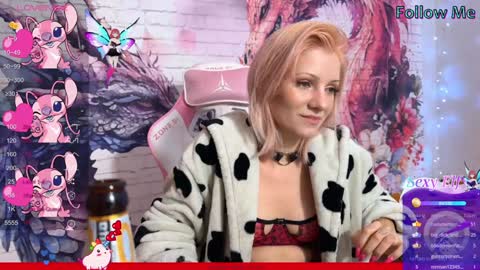 Vasya Sylvia online show from December 2024 03:55:01 PM