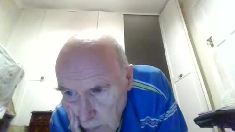 Snapshot of vaughan1010 chatting on December 2025 08:13:01 PM vaughan1010 online show from December 2025 08:13:01 PM