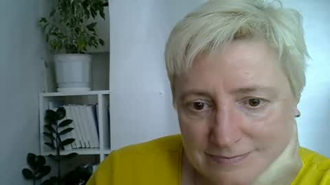 vea_motty online show from June 2026 02:41:02 PM