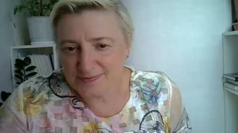 vea_motty online show from July 2026 10:29:01 AM