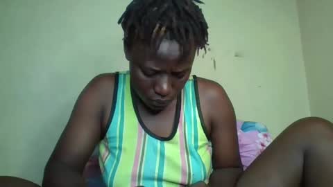 Snapshot of vee_tommy chatting on December 2024 09:50:01 AM Vee tommy online show from December 2024 09:50:01 AM