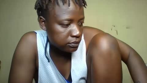 Snapshot of vee_tommy chatting on December 2024 10:56:01 PM Vee tommy online show from December 2024 10:56:01 PM