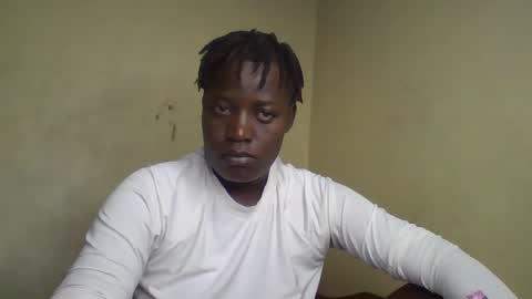 Snapshot of vee_tommy chatting on January 2025 12:14:01 PM Vee tommy online show from January 2025 12:14:01 PM