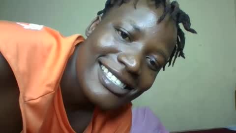 Snapshot of vee_tommy chatting on January 2025 03:18:01 PM Vee tommy online show from January 2025 03:18:01 PM