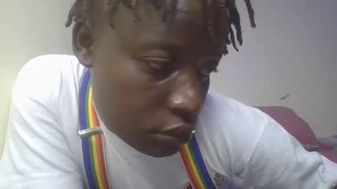 Snapshot of vee_tommy chatting on February 2025 10:19:02 PM Vee tommy online show from February 2025 10:19:02 PM