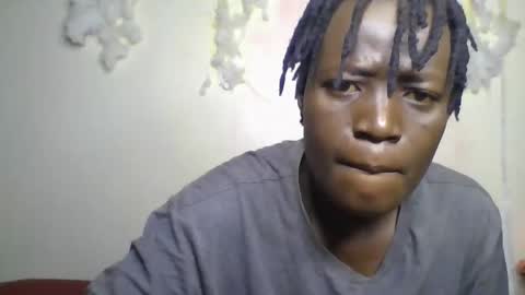 Snapshot of vee_tommy chatting on November 2025 05:02:02 AM Vee tommy online show from November 2025 05:02:02 AM